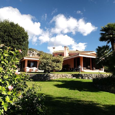 A Casa Di Angela B&B Carbonia Buitenkant foto